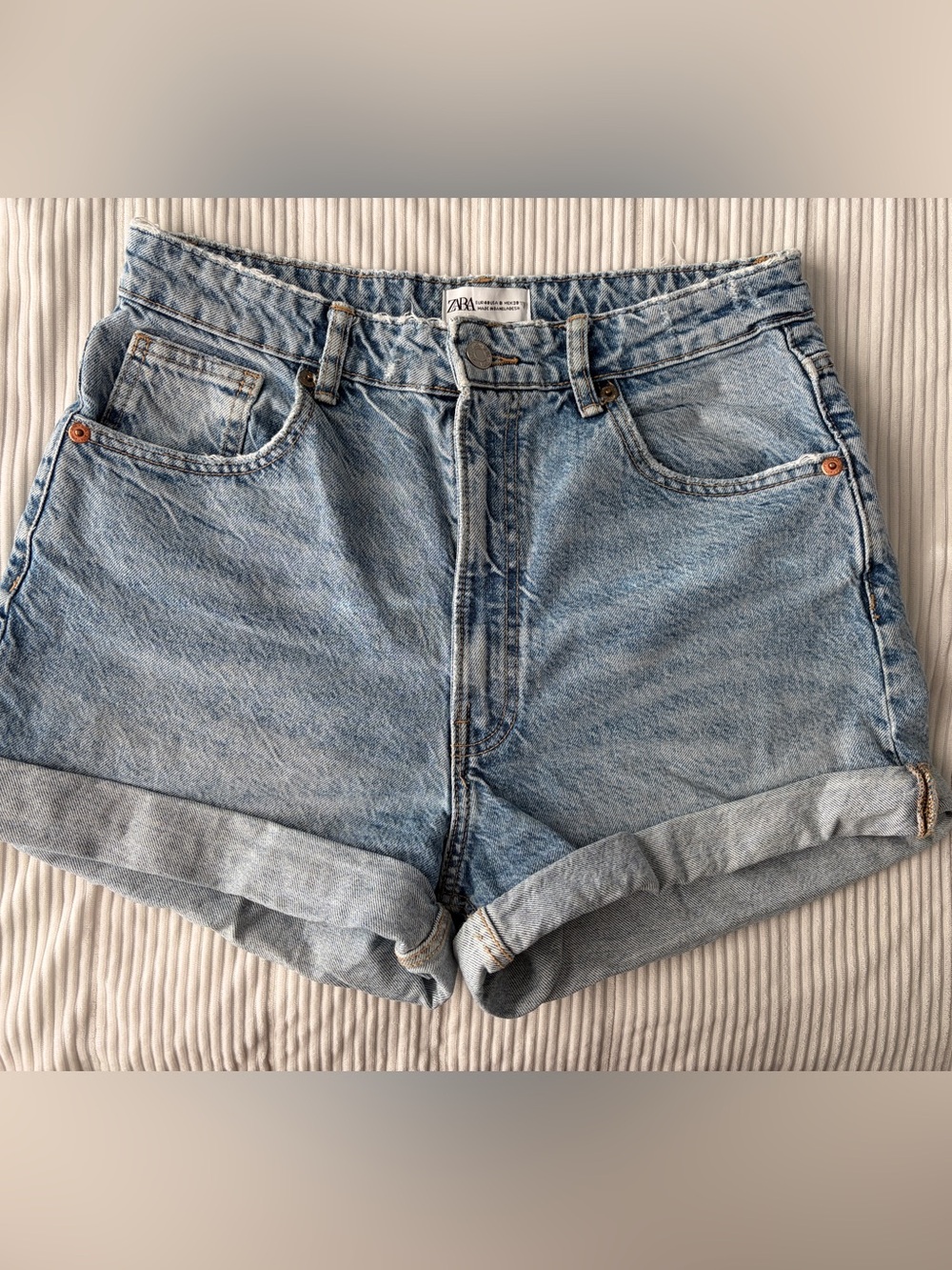 Zara Light Wash High-Rise Denim Shorts - Light Blue Size 8